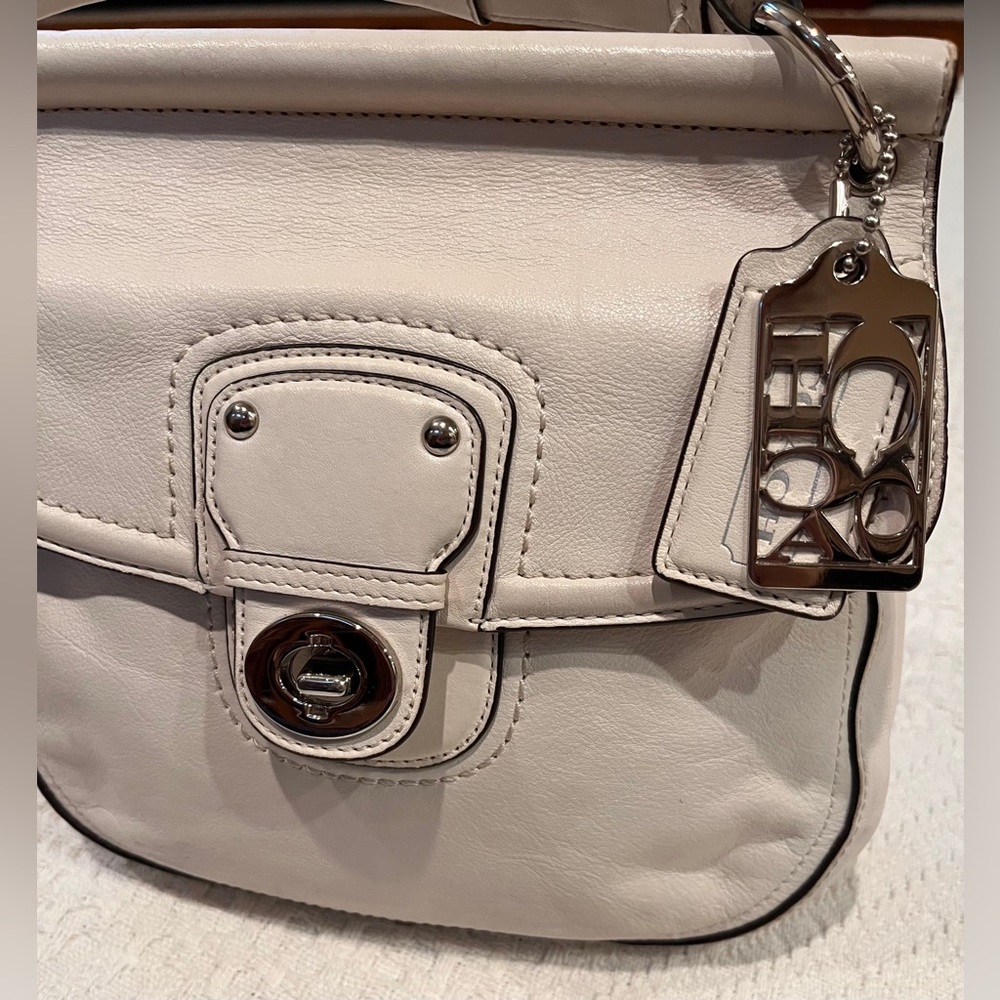 Coach Legacy Willis 70th Anniversary Limited Edition Leather with 2 hangtags EUC - Picture 2 of 15
